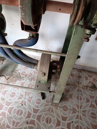 Máquina para arreglar zapatos
