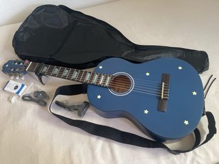 Guitarra Acústica Azul con Estrellas 3/4 Sonidon .