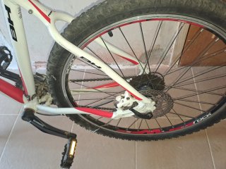 Bicicleta BH Blanca y Roja