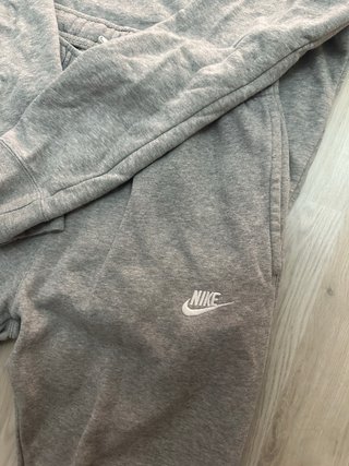 Set sportivo Nike grigio