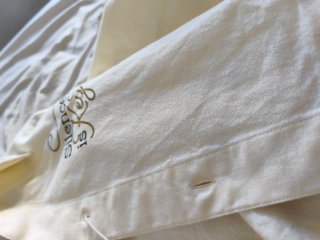 Camisa beige sin mangas
