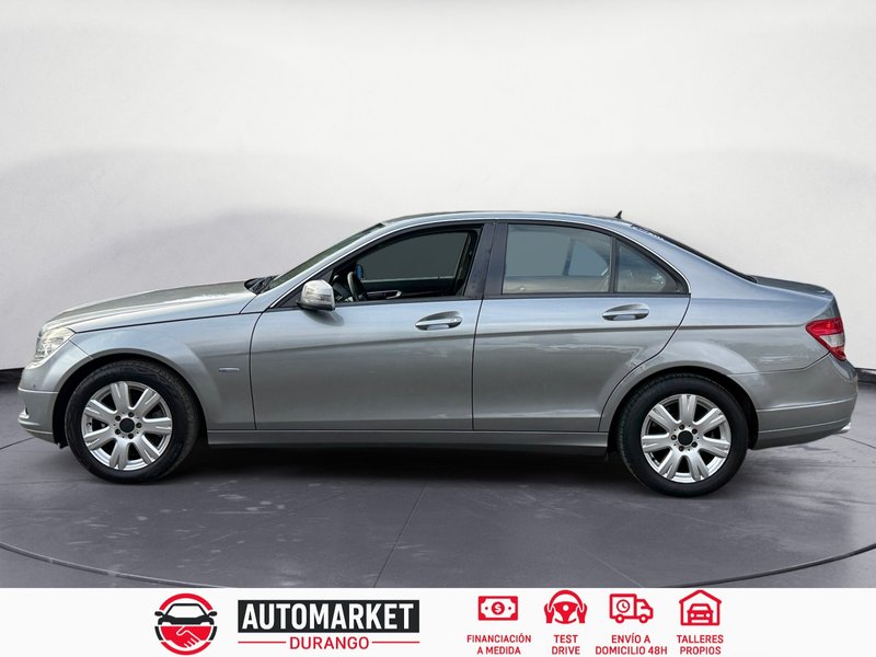 Mercedes-Benz Clase C 2010, foto 2
