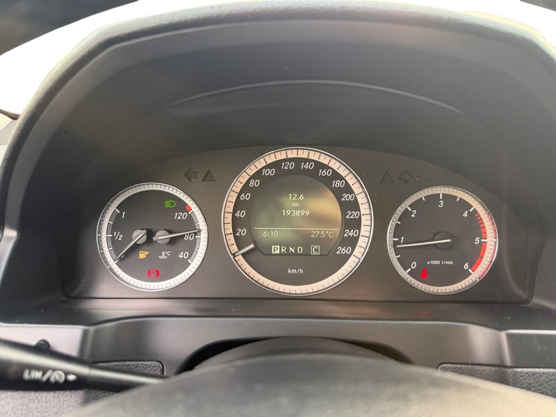 Mercedes-Benz Clase C 2010, foto 18