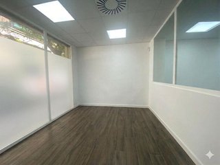 Local comercial en venta en Benetússer