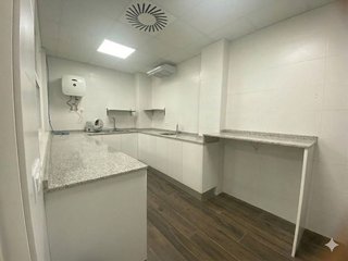 Local comercial en venta en Benetússer
