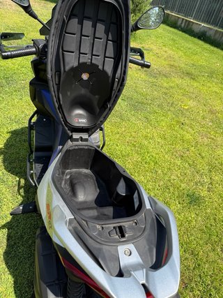 Aprilia SRGT125