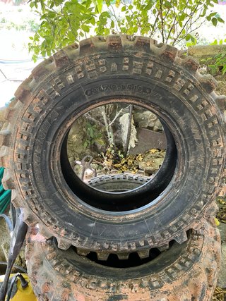 Neumáticos 4x4  30x9.5r15 al 95% de vida