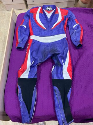 Traje de circuito Tschul Talla 52 ( L,XL )