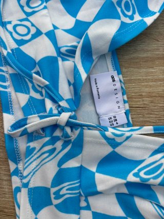 Top ASOS DESIGN Halter Azul y Blanco Talla M