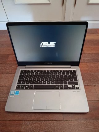 Asus 16Gb RAM, 128 Gb. Modelo UX410U.