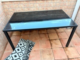 Mesa de terraza cristal y metal