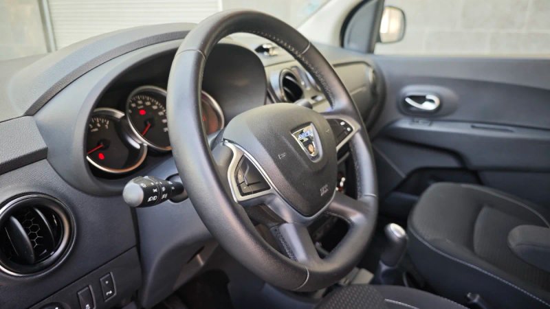 Dacia Lodgy 2017, foto 11