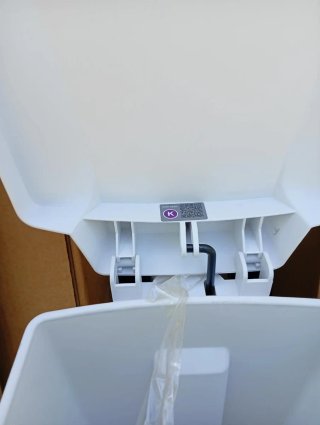 Cubo basura  blanco 40L Solo envío inpost!