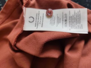 Polo Fred Perry Marrón Talla XL.