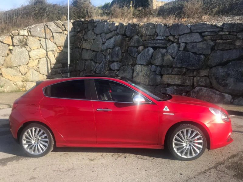 Alfa Romeo Giulietta 2.0 JTDM - foto 1