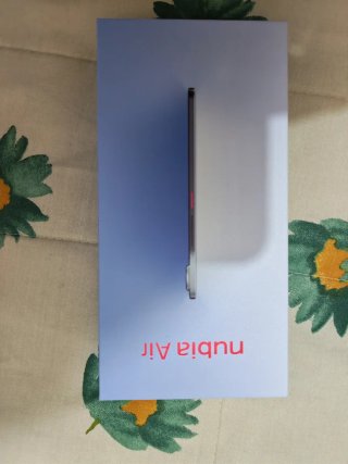 ZTE Nubia Air 5G Dorado