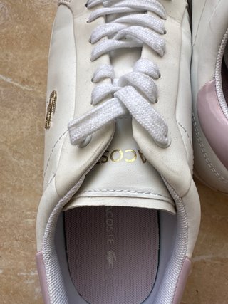 Zapatillas Lacoste blancas y rosas