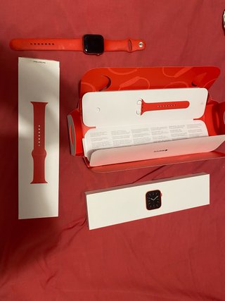 Apple Watch 44mm Rojo