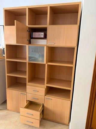 Mueble Librería Madera Puertas y Cajones