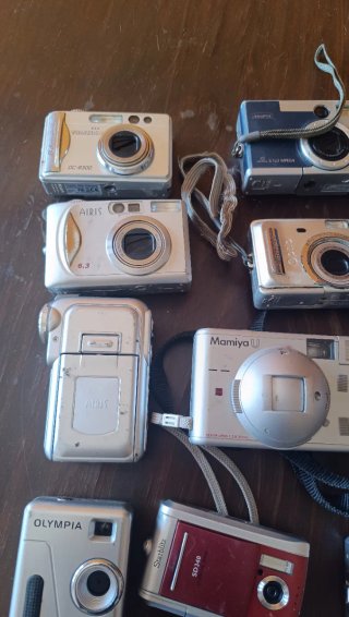 Lote 15 Câmaras Fotográficas e de Filmar várias ma