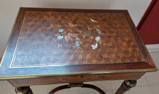 Mueble costurero antiguo madera y marqueteria.