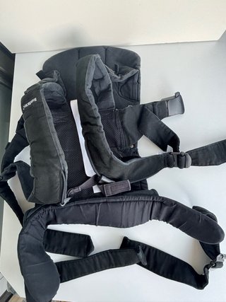 Mochila Porta Bebés BabyBjörn Negra