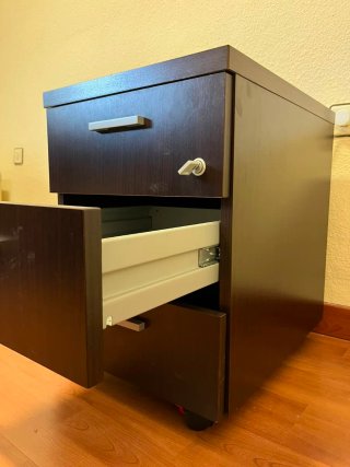 Escritorio de oficina en Wengue