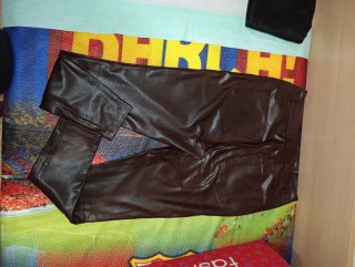 Pantalones y falda
