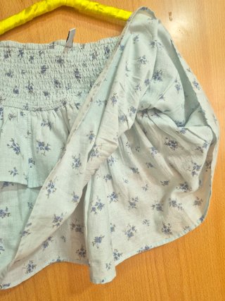 Minifalda volantes Stradivarius floral