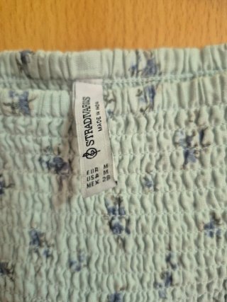 Minifalda volantes Stradivarius floral