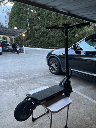 Patinete Eléctrico SmartGyro con Casco