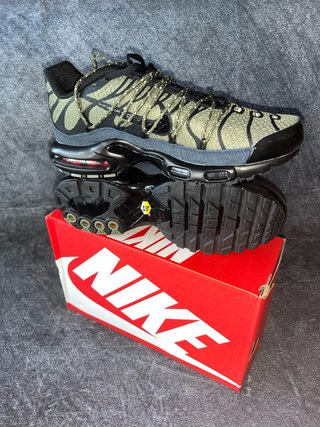Nike Air Max Plus TN Hombre Verde Militar Twilight