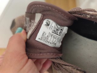 Zapatillas New Balance Beige y Marrón
