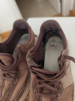 Zapatillas New Balance Beige y Marrón