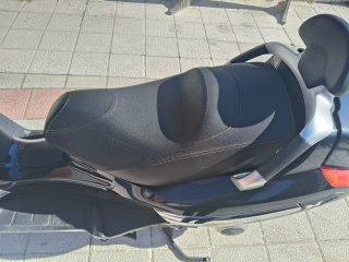 Piaggio X Evo 125cc Maxi Scooter Negra