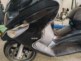 Piaggio X Evo 125cc Maxi Scooter Negra