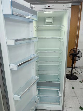 Solo Nevera Bosch 1 puerta A++ 186x60cm garantía