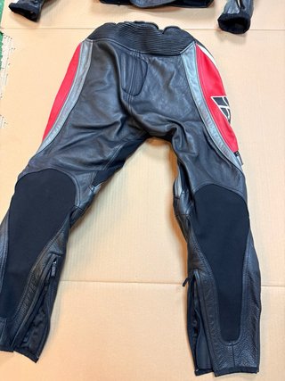 Mono de cuero para moto Ixs