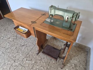 Máquina de coser Wertheim