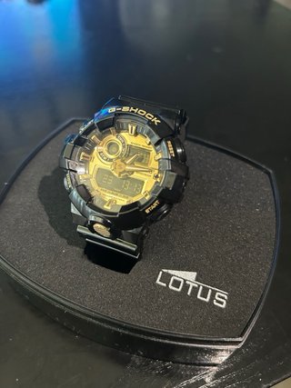 Reloj Casio G-Shock Resist Negro/Dorado