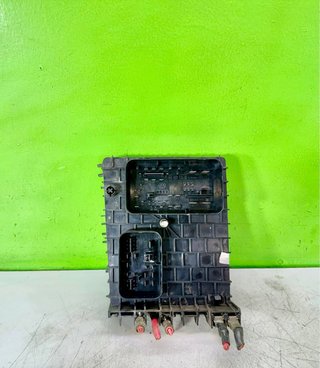 1K0937124H Caja Fusibles Volkswagen Golf V