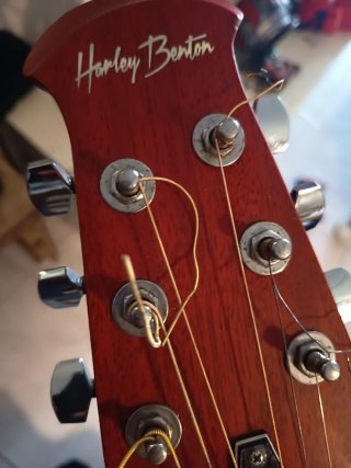 Guitarra Electroacústica Harley Benton