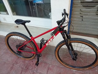 Bicicleta Montaña BH Carbono