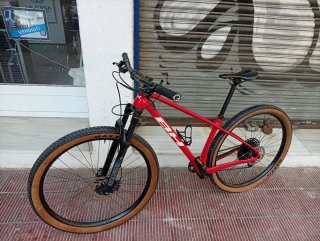 Bicicleta Montaña BH Carbono
