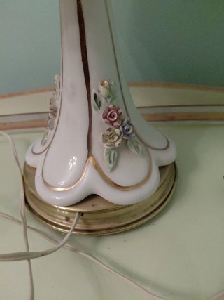 2 Lámparas de mesita antigua porcelana y tela