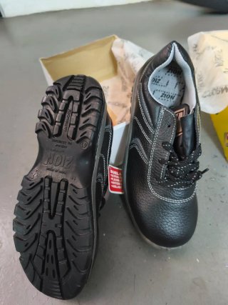 Zapatos de trabajo Zion negros