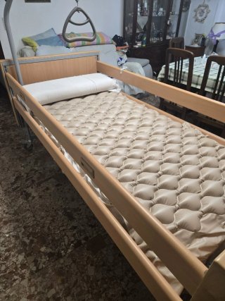 Cama articulada madera y metal