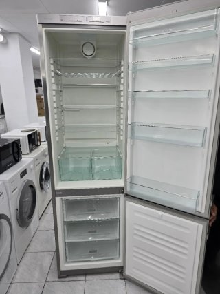 Nevera marca MIELE