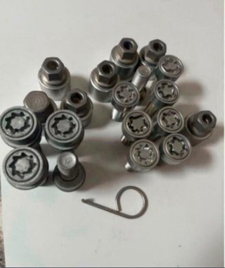 Tornillos antirrobo VW GOLF PASSAT CADDY AUDI SEAT