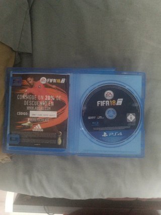 Pack 4 juegos PS4: Minecraft, Fifa18, 2K16, The Cr